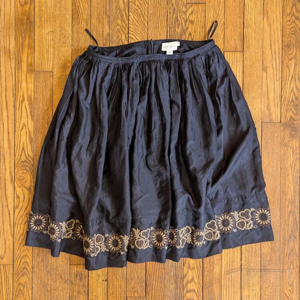 Pure DKNY Black Silk Floral Embroidered Skirt